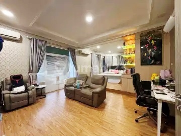 Ana Rumah Hoki di Komp. Thi 3Lt Luas 12X16.5m, Lt.198m2 Semi Furnish Jelambar - * Good- Deal!! * 2