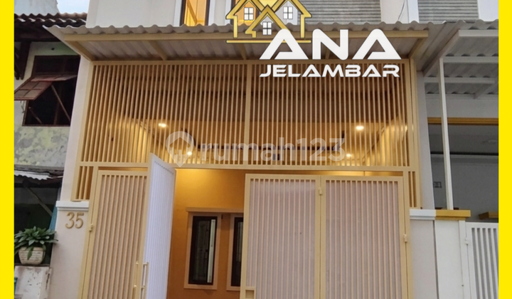 Semi-Furnished 3-Bedroom House, 4.5X12.5m in Tanjung Duren - *Great Deal!!*