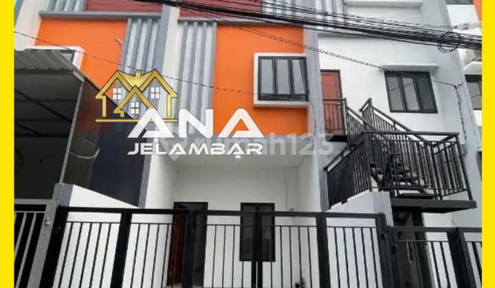 Ana Kost Baru 8 Kamar Tidur Lokasi Bagus di Tanjung Duren - * Good- Deal !!*