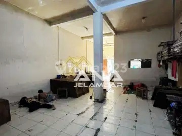 Ana Rumah 2.5Lt Luas 6.5X21m Jln 2 Mobil Bebas Banjir di Jelambar - * Good- Deal !!* 2