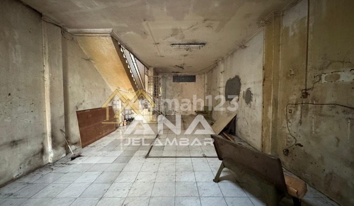 Ana Rumah Murah 3.5lt Luas 5.8x19m Lokasi Bagus Dan Strategis Cocok Usaha Dan Tinggal Jln Mobil 2 Mobil Di Jelambar - * Good- Deal !!* 2