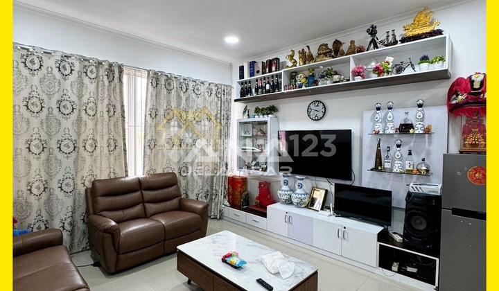 Ana Rumah Di Kav.polri Luas 4.25x19m 3.5lt Semi Furnish Di Jelambar - * Good- Deal !!* 2