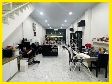 Ana Rumah Furnish 4Lt Luas 5X20m Hadap Selatan Jln 2.Mobil di Jelambar - * Good- Deal !!*