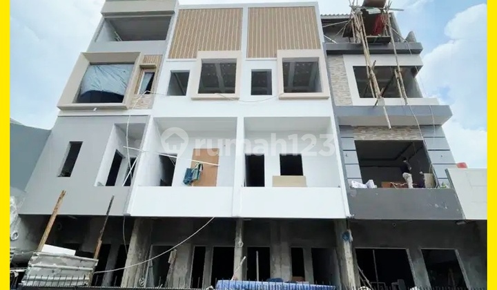 New Semi-Furnished House 3.25 Floors Area 4x17m 2-Car Road Price Around 2m In Jelambar - *Good Deal!!*