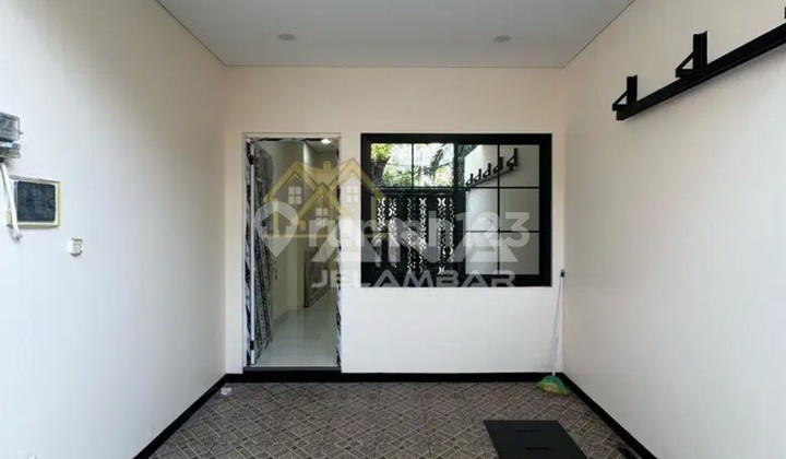 Ana* Rumah Baru 3.5lt Luas 3.8x11.3m Hadap Timur Di Tanjung Duren - * Good-deal!!* 2