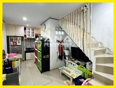 Ana Rumah Semi Furnish 3Lt Luas 3.5X12m Harga 1M-An di Jelambar - * Good- Deal !!*