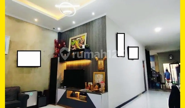 Ana* Semi-furnished 2.5-story House, Size 6x22m, Strategic Access in Jelambar - *Good deal!!* 1