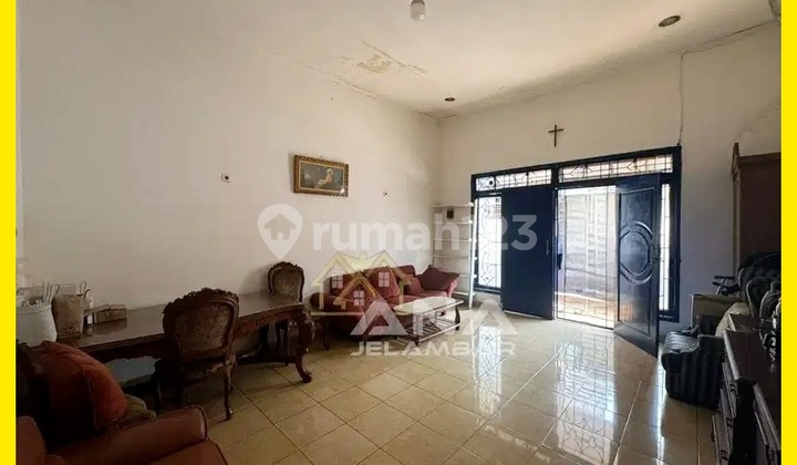 Ana Rumah Murah 1.5Lt Luas 10X15m, Cocok Invest di Jelambar - * Good- Deal !!*