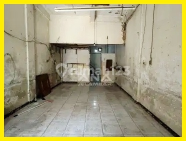 Ana Rumah Murah 3Lt Luas 4X14m Jalan 1 Mobil di Jelambar - * Good- Deal !!*