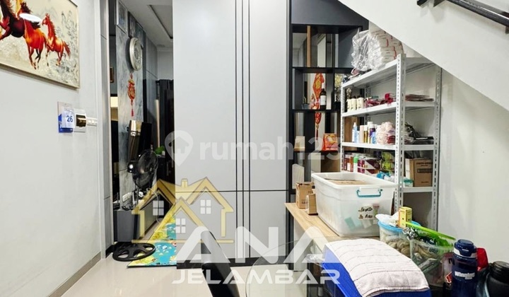 Ana Rumah Semi Baru 3Lt Luas 3.5X11m Semi Furnish di Tanjung Duren Belakang Mall Ciputra dan Universitas Tarumanegara Jakarta Barat - * Good- Deal !!* 2