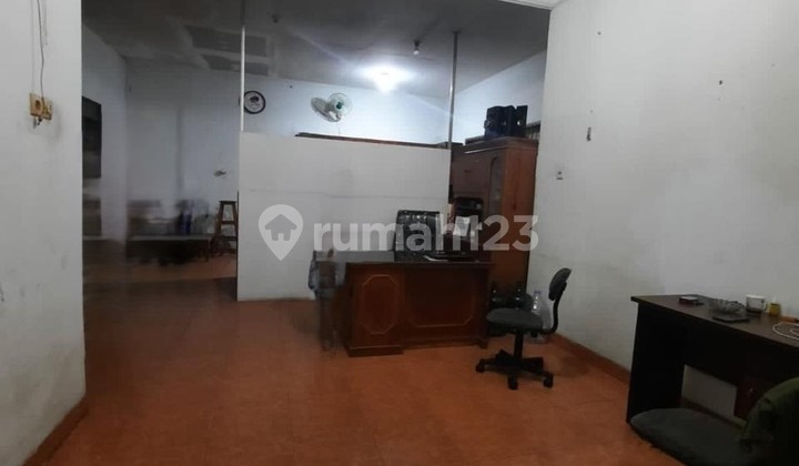 ANA RUMAH HOEK UK 10X16M DI KOMPLEK KAVLING POLRI JELAMBAR 1