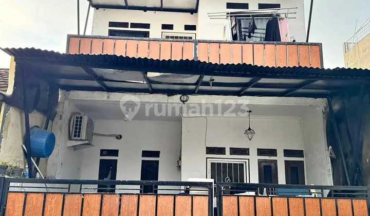 Beautiful Fully Upgraded House Ready to Occupy 2