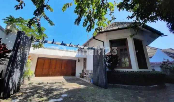 Jual : Rumah di Tengah Kota Bandung Jual : Rumah di Tengah Kota Bandung