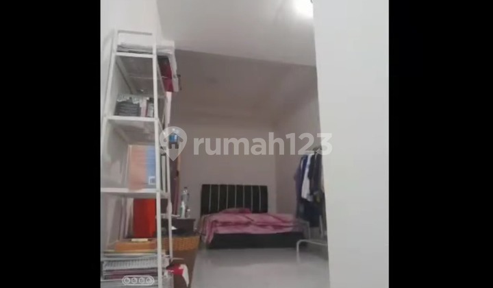 For Sale, Ready-to-Occupy House in Strategic Location in Ujung Berung