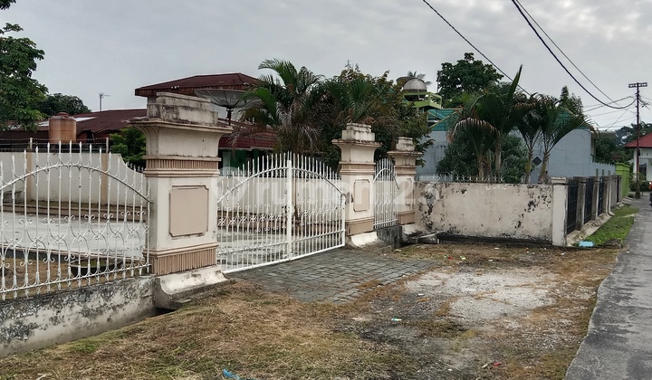 Rumah dengan Tanah Luas 870M2 Surat SHM di Tengah Kota Jl.meranti Pekanbaru 2