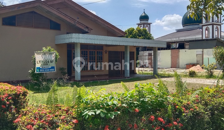 Tanah Luas 1.224M2 Berisi Rumah dan Toko di Jl.rawamangun Pekanbaru Surat SHM Tanah Luas 1.224M2 Berisi Rumah dan Toko di Jl.rawamangun Pekanbaru Surat SHM