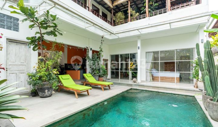 Villa with 3 Bedrooms, Private Swimming Pool, Rooftop & Projector Room - Freehold SHM / Leasehold Available, Andong Ubud