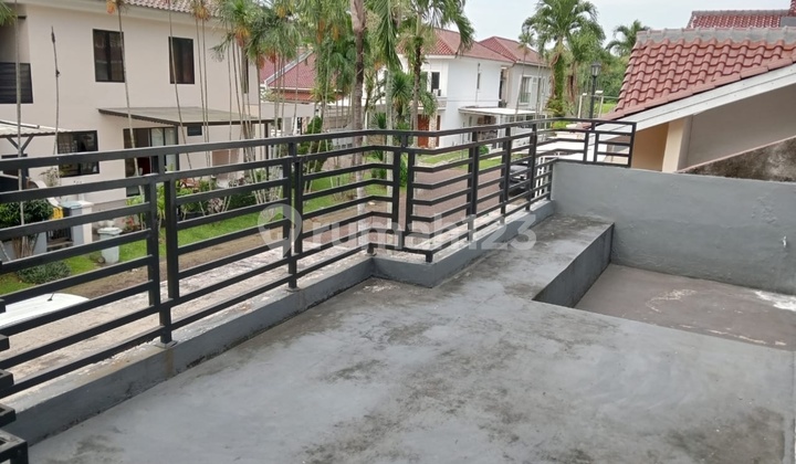 Dijual Rumah Apik 2 Lantai di Central Karawaci Kt 4 Km 2