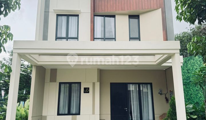 Commercial Housing Presents with Advantages: ✅ The Only House in Makassar with 4 Bedrooms+3 Bathrooms Under 1 Billion ✅ Luxurious Design with Concrete Canopy ✅ Backyard for Relaxation ✅ Master Bedroom Suite