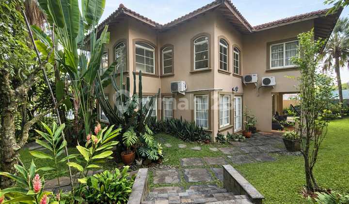 Dijual Rumah Mewah Hook di Lippo Karawaci 2