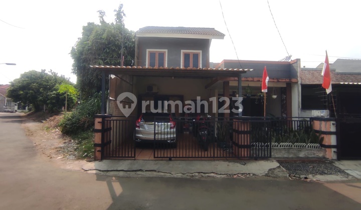 Rumah, 2 Lantai, Dekat Akses Tol Dijual di Bsd