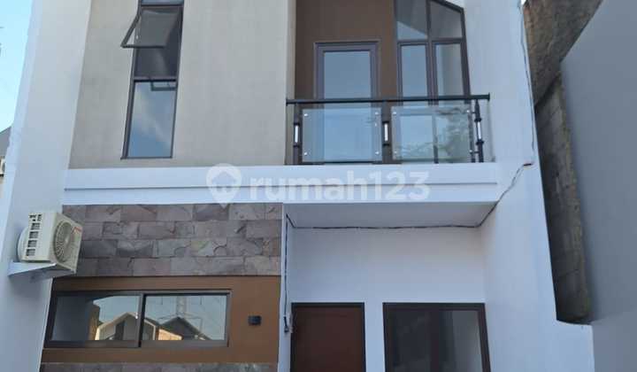 For Sale - Rumah Minimalis Scandinavian di Serua Ciputat 2