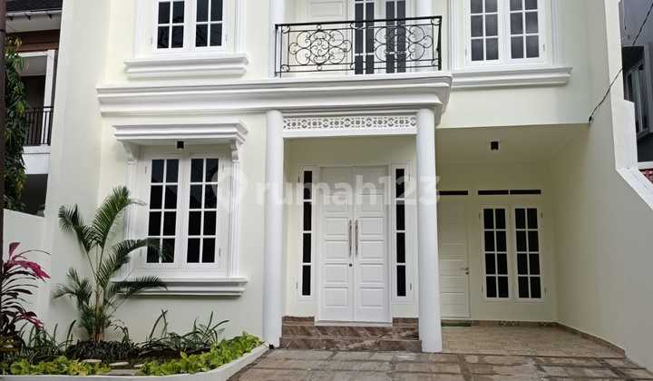 Dijual Rumah Bangunan Modern 2 Lantai 5 Menit Bintaro Plaza