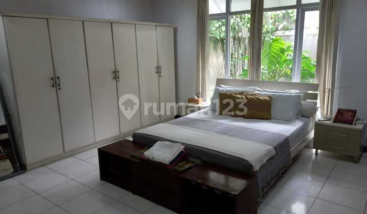 Rumah Luas untuk Keluarga Besar Siap Huni di Sektor 9 Bintaro 2