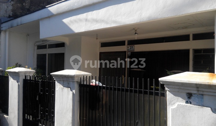 Tomang House for Sale, Suitable for New Families 2