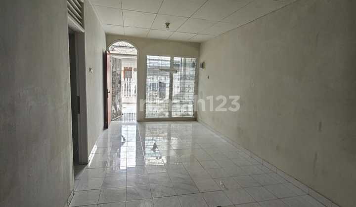 Disewakan Rumah Janur Kuning 2