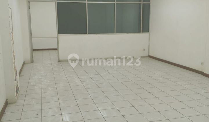 For Rent: Bukit Gading Indah 4.5-Story Shop House Ready for Use 2