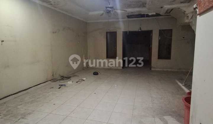 Rumah Tua Siap Direnov Sesuai Selera Lokasi Bagus 2