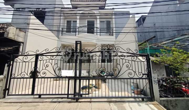 Rumah Bcs 2.5.Lantai Baru Renov Kelapa Gading