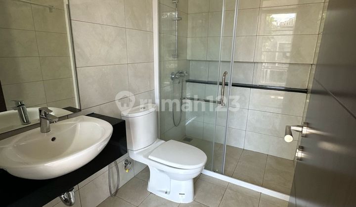 Disewakan Rumah Golf Island 6X15 2