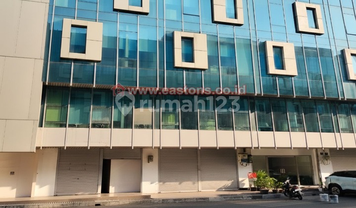 Ruko Gandeng Puri Mutiara Strategis dan Mewah 4 Lantai (Kg005113)