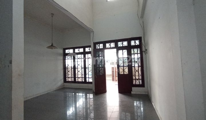 Disewakan Rumah Hunian Nyaman Bebas Banjir 2 Lantai Strategis 2