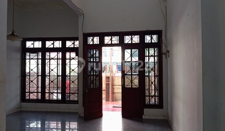 Disewakan Rumah Hunian Nyaman Bebas Banjir 2 Lantai Strategis Disewakan Rumah Hunian Nyaman Bebas Banjir 2 Lantai Strategis