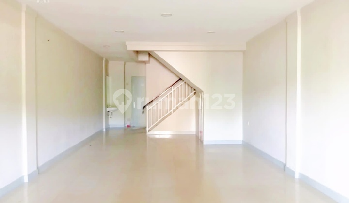 Dijual dan Disewa Ruko Strategis Full Renov 3 Lantai Dekat Mall Kelapa Gading di Kelapa Gading Dijual dan Disewa Ruko Strategis Full Renov 3 Lantai Dekat Mall Kelapa Gading di Kelapa Gading