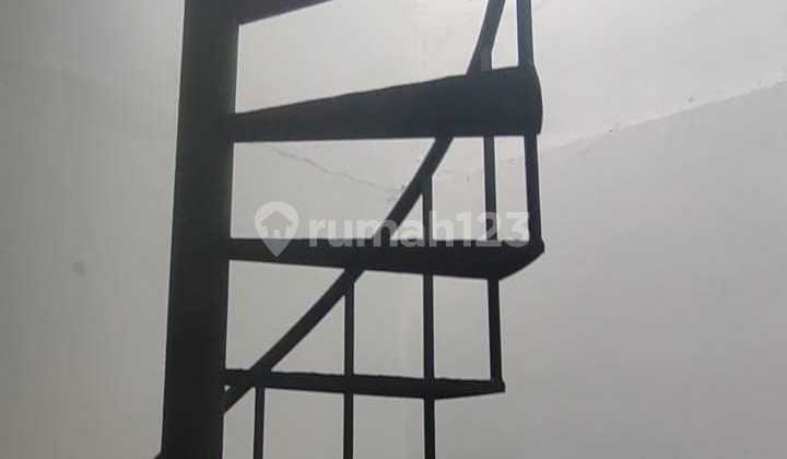 Turun Harga!! Dijual Rumah di Kotawisata 2