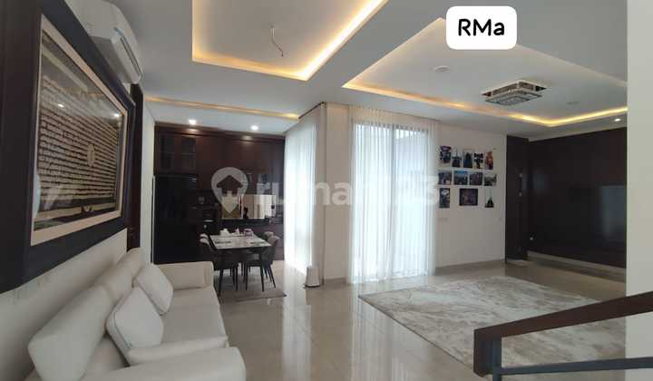Luxury House for Sale in Kotawisata 2