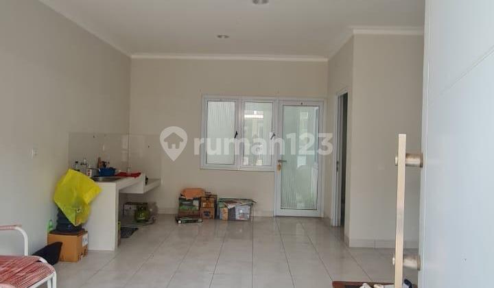 For Sale House in Kotawisata 2