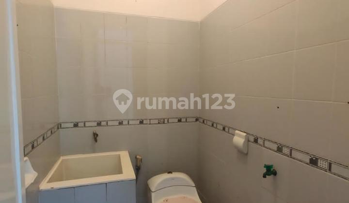 For Rent House in Legenda Wisata 2