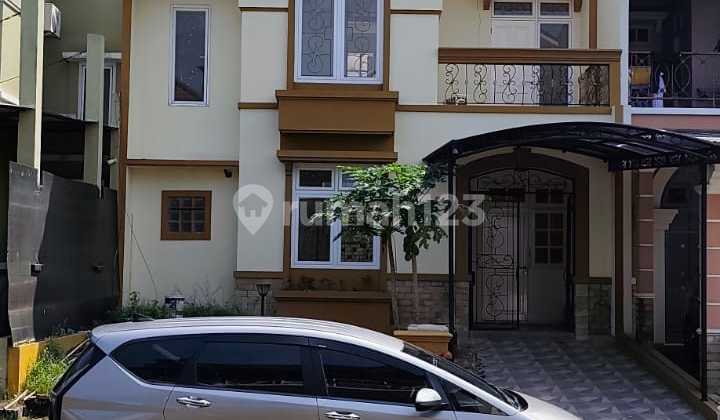 Dijual Rumah di Legenda Wisata