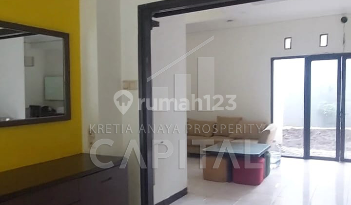 Rumah 2 Lantai di Tatar Wangsakerta, Kota Baru Parahyangan 2