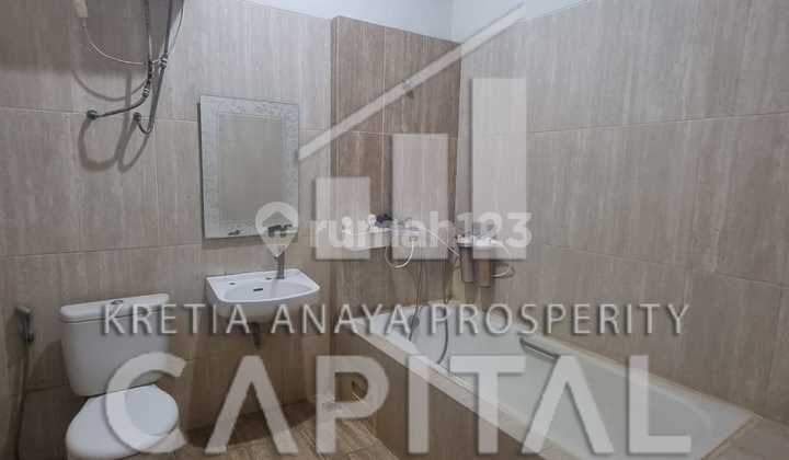 Rumah Nonfurnish Posisi Hook di Kota Baru Parahyangan 2