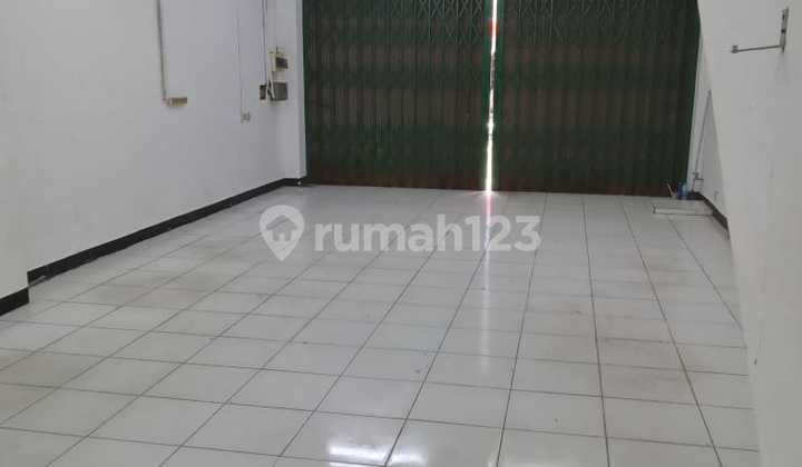 32. For Rent: The Cheapest and Ready-to-Use Shop House in Taman Dutamas
