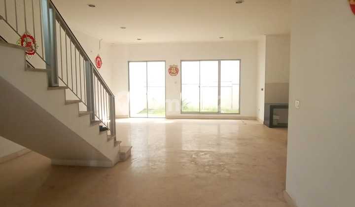 14. Disewakan Rumah Golf Island Ukuran Besar Jarang Ada, Terbaik