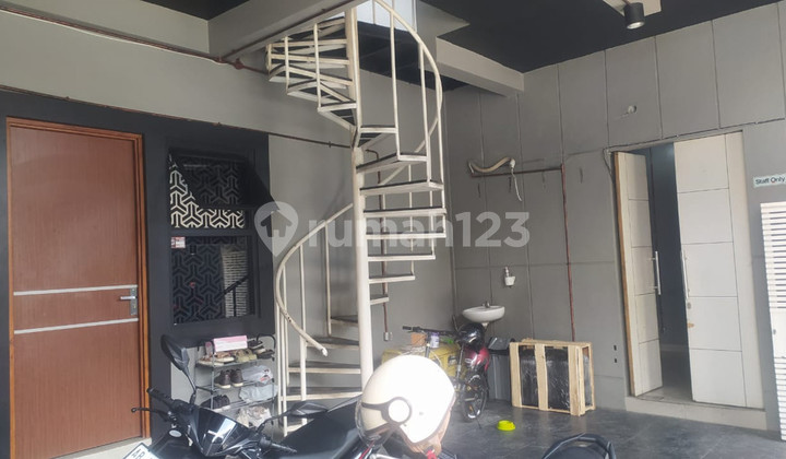 Semi-Furnished Industrial House Suitable for Business, Sewon Bantul Location 2