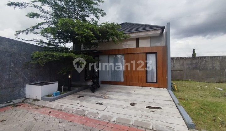 Dijual Rumah Minimalis Siap Huni Lokasi Strategis & Nyaman Dekat dengan Jalan Raya Parangtritis, Panggungharjo, Sewon, Bantul Dijual Rumah Minimalis Siap Huni Lokasi Strategis & Nyaman Dekat dengan Jalan Raya Parangtritis, Panggungharjo, Sewon, Bantul