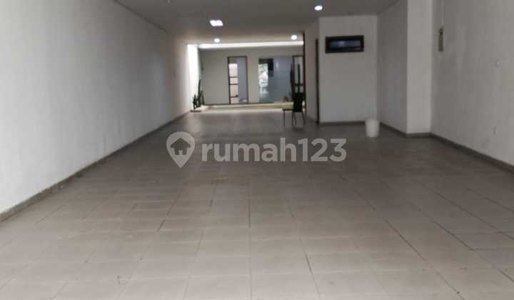 For Sale Shop House in Kaum Otista Area, Central Bandung City 2